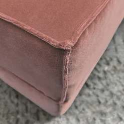 Pouf in velluto rosa antico Docker