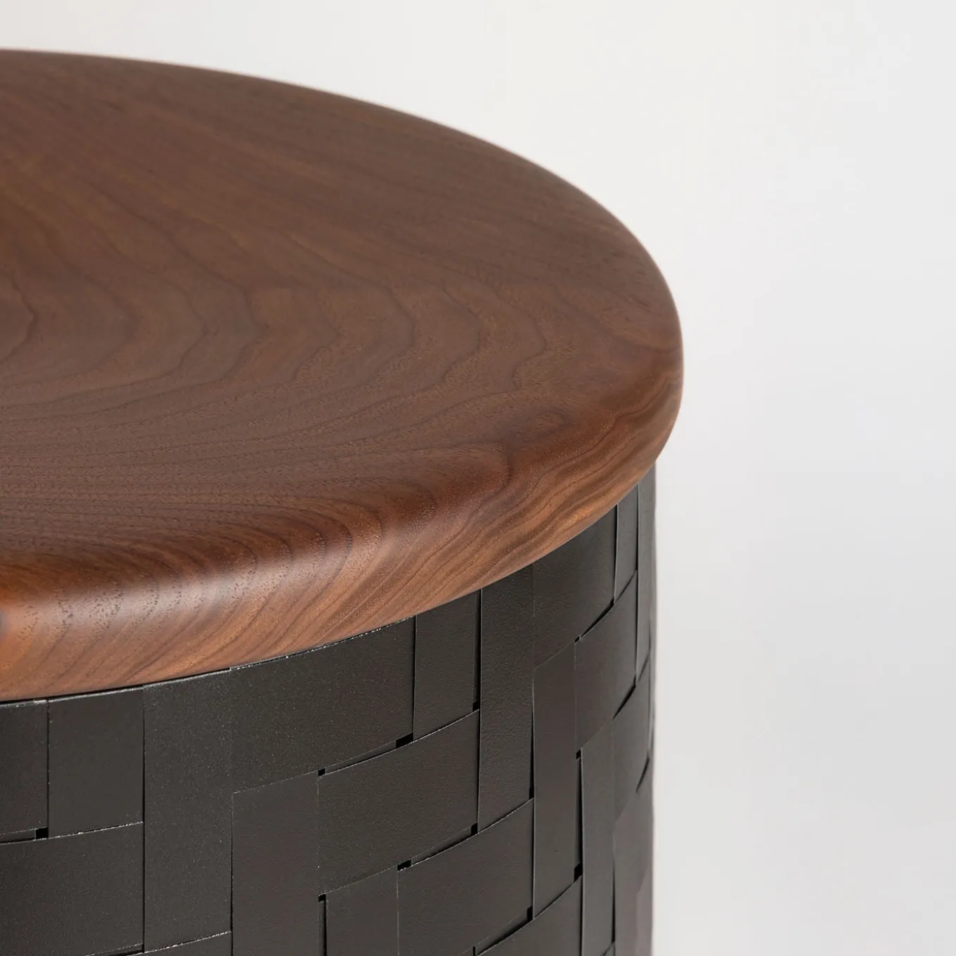 Pouf Mastio in legno nero