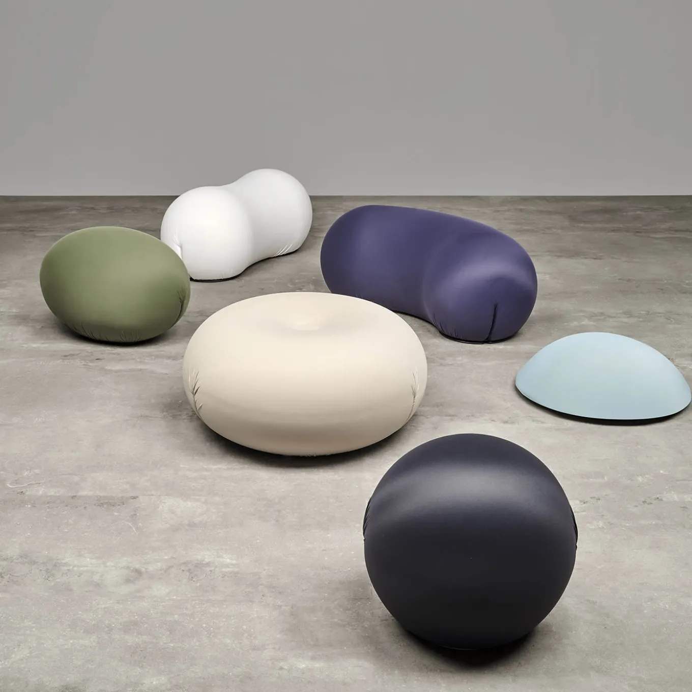Pouf Tatone in tessuto tecnico bianco