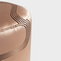 Pouf Vague Rosa con tessuto d'archivio Rubelli e base in cesta