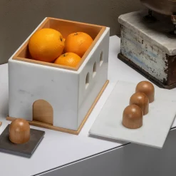 Quba, grande scatola bianca di Gabriele D'Angelo