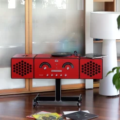 Radiofonografo rosso RR226 di Achille e Pier Giacomo Castiglioni