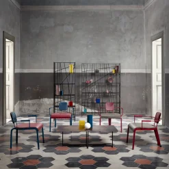 Rock4 Poltrona da salotto blu con seduta in pelle rossa di Marc Sadler