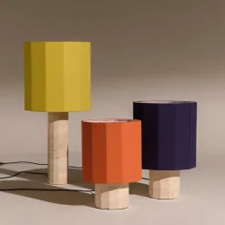 Roma Dodecagon Grande Lampada da tavolo gialla