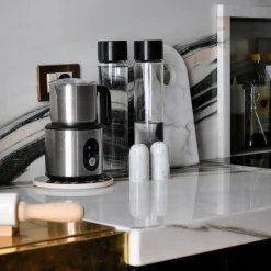 Sale e pepe in marmo bianco e nero