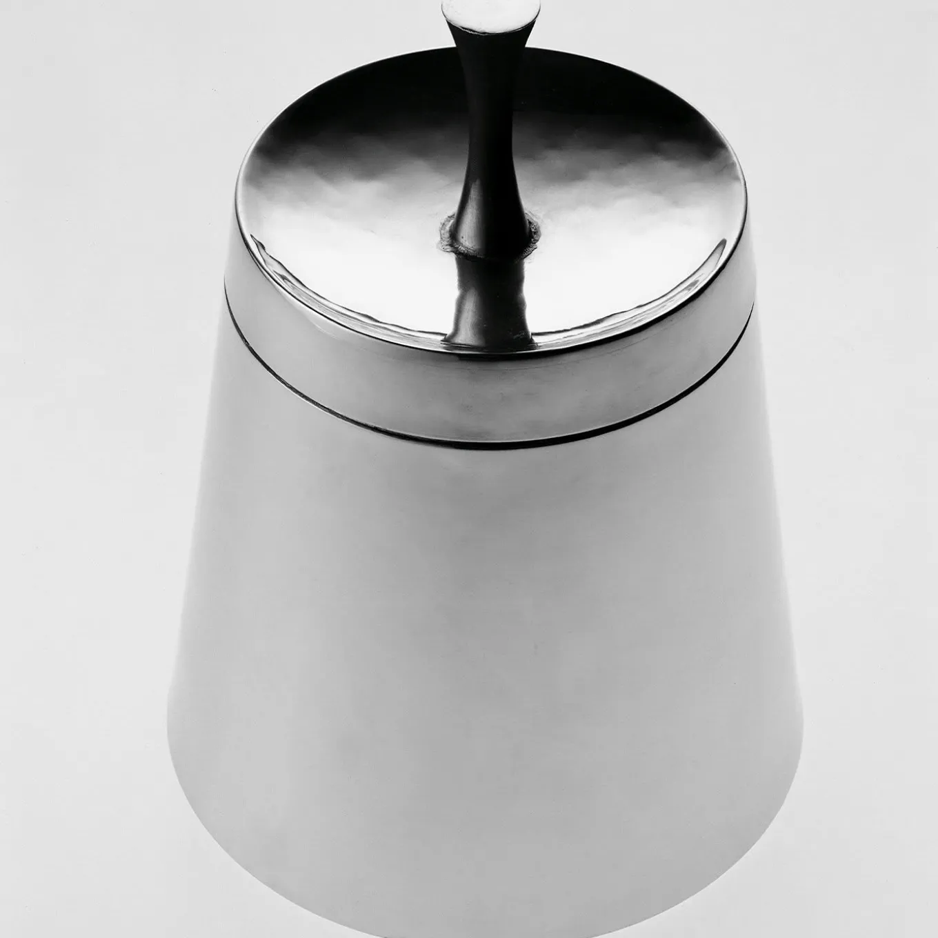 Scatola alta in edizione limitata Giuturna di Giovanni Levanti