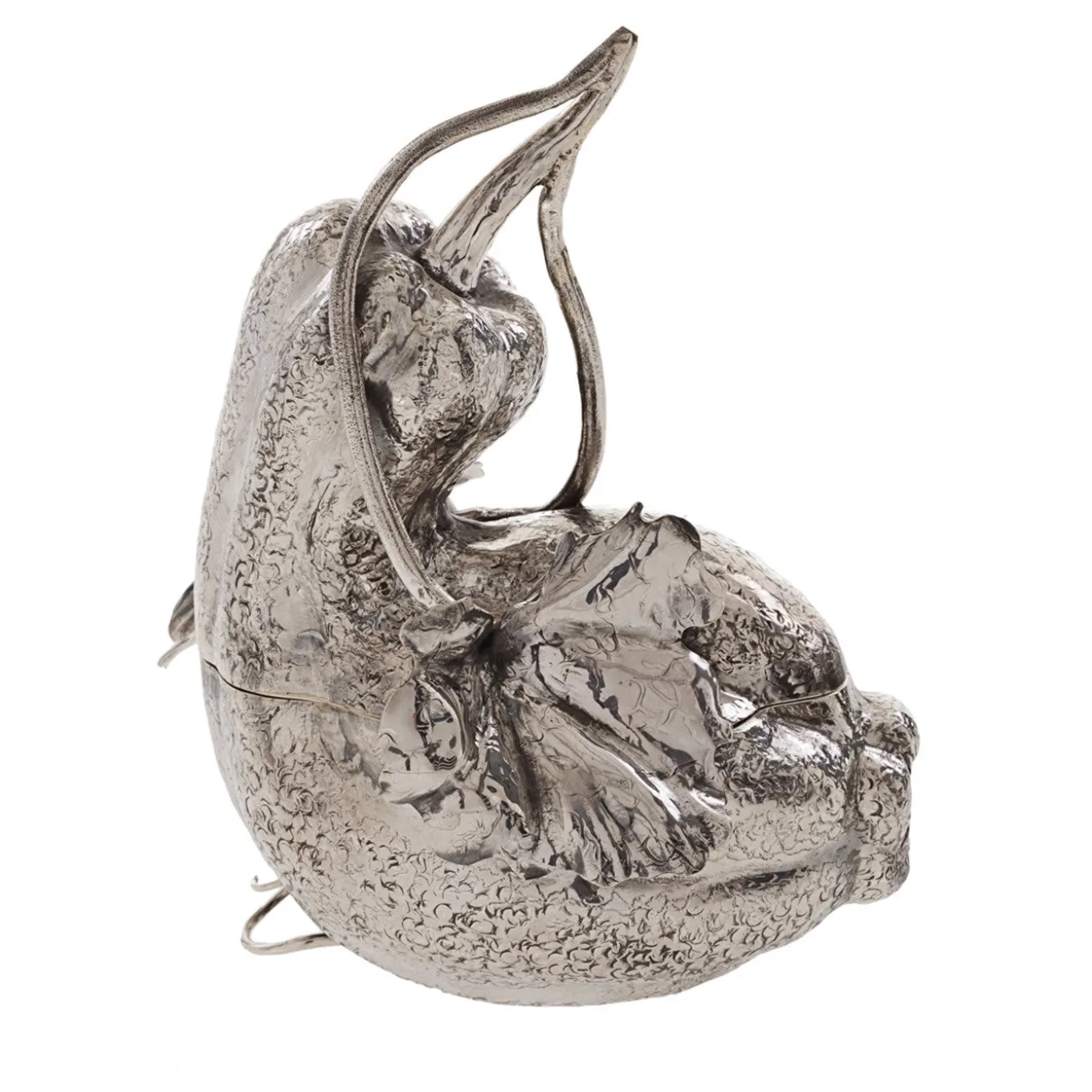 Scatola d'argento con zucca ripiegata