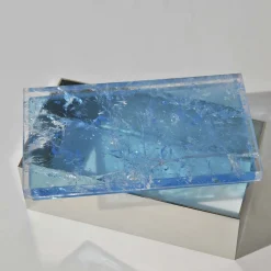 Scatola in ottone con quarzo azzurro