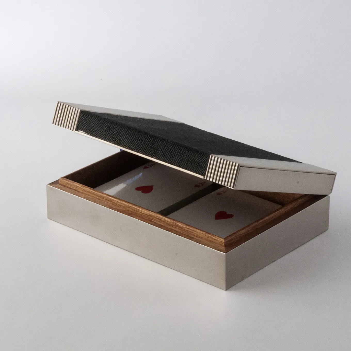 Scatola rettangolare nera Galucharme di Nino Basso