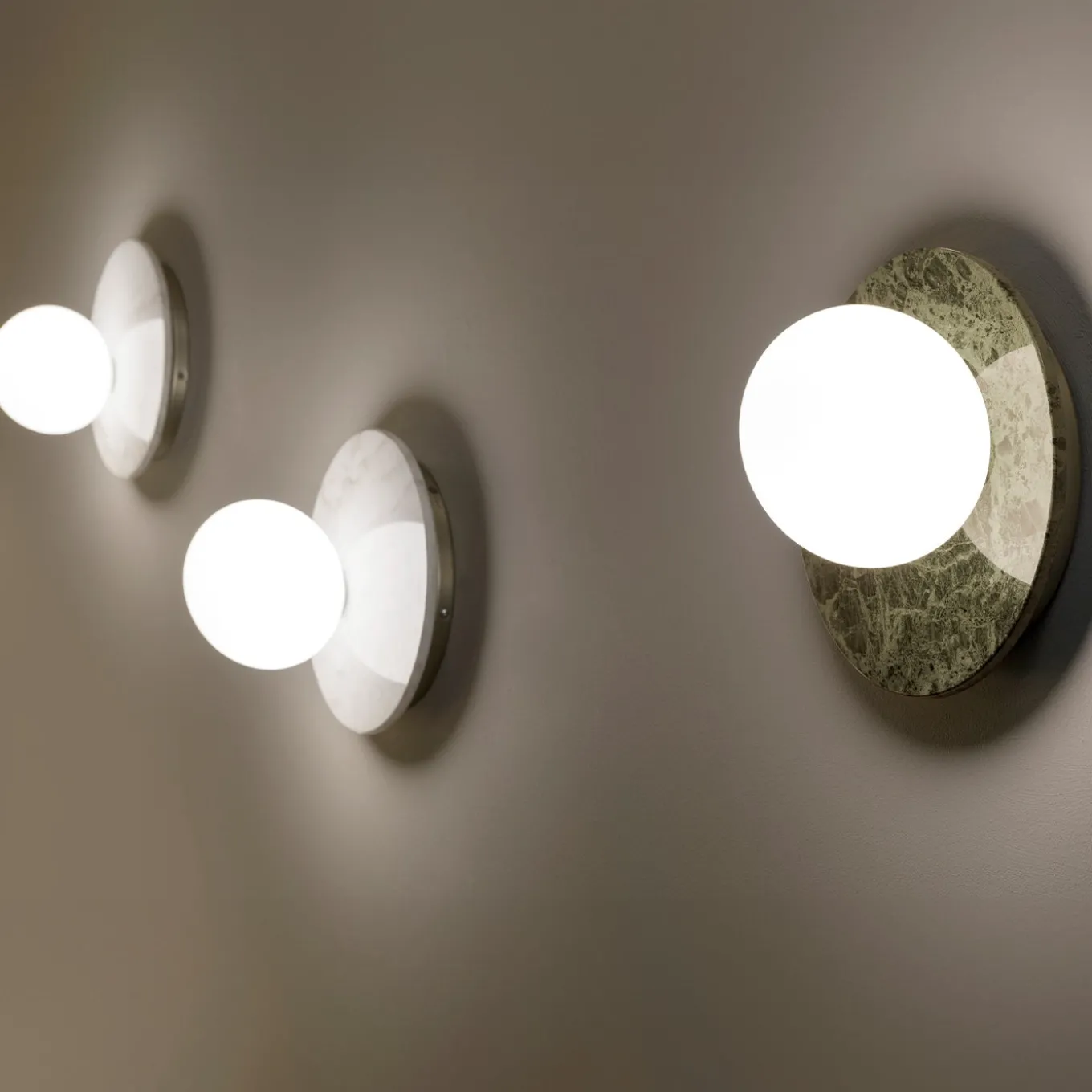 Sconce Emma AP verde Guatemala di Contardi Studio