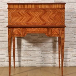 Scrittoio Cilindrico a Rullo in Legno