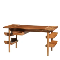 Scrivania in Legno di Noce di Gianni Albricci