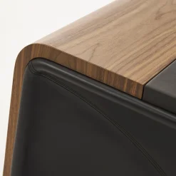 Scrivania in pelle Victor