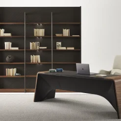 Scrivania in pelle Victor