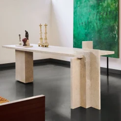 Scrivania in travertino satinato DsignincMilano x FiammettaV Home Collection