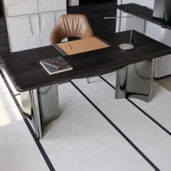 Scrivania Jean in rovere nero con base in acciaio