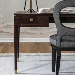 Scrivania Nara in noce finitura tabacco opaco