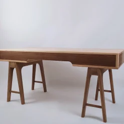 Scrivania Nathalie di Erika Gambella