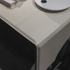 Scrivania Rectangolare Libra in Pelle Bianco Ghiaccio e Metallo