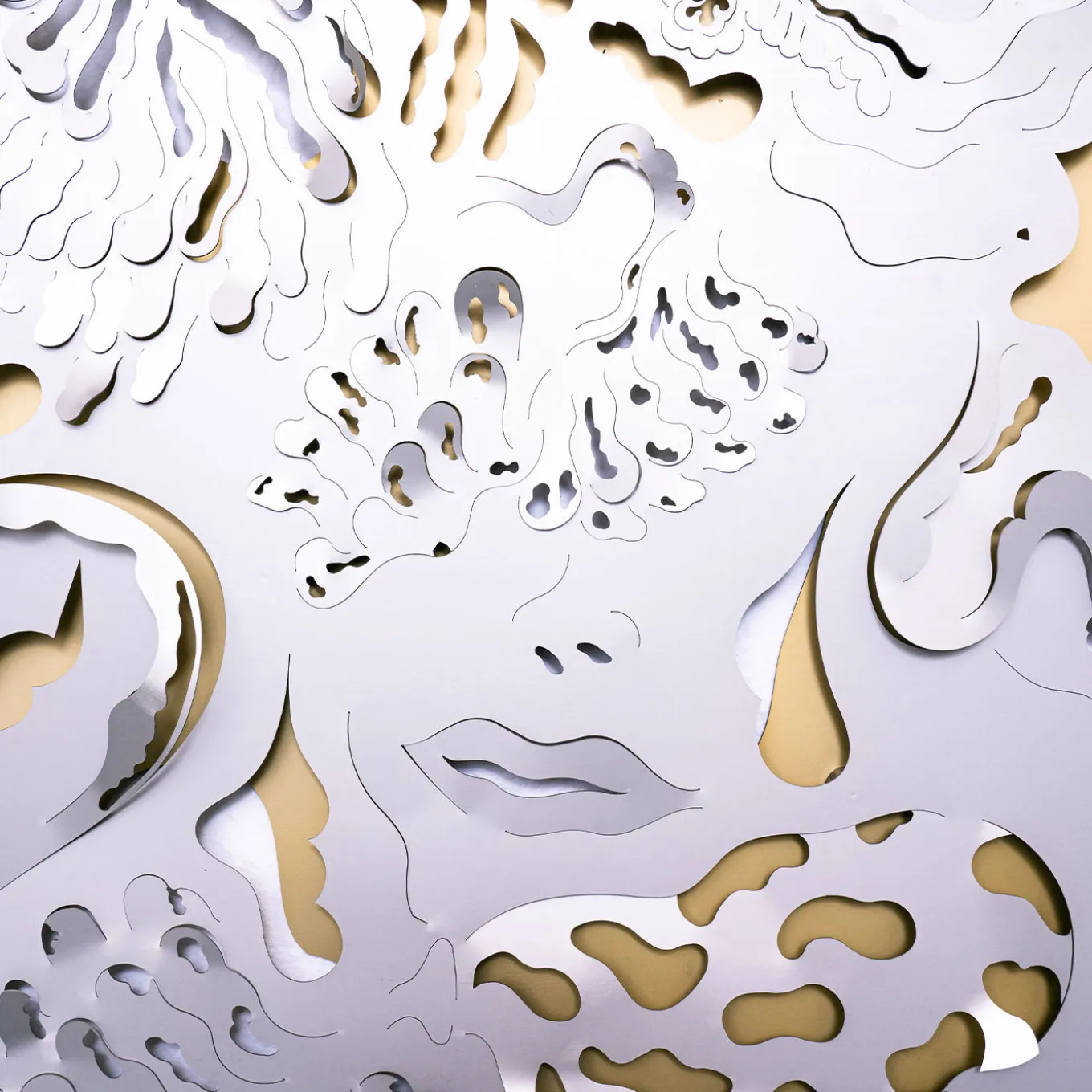 Scultura da parete The Hunt di Matteo Cibic