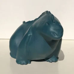 Scultura di iguana verde