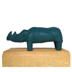 Scultura di rinoceronte preistorico