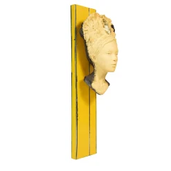 Scultura gialla Matrilineare II