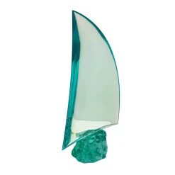 Scultura in cristallo fatta a mano a forma di vela