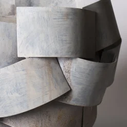 Scultura in ferro Fuga