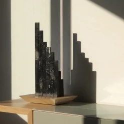 Scultura in marmo Grattacielo Nero