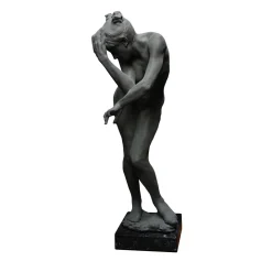 Scultura in resina grigio scuro Ewe