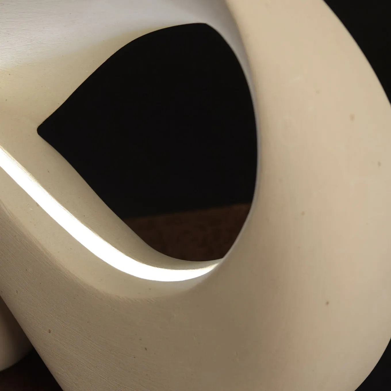 Scultura luminosa Aurora