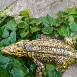 Scultura policroma di Coccodrillo