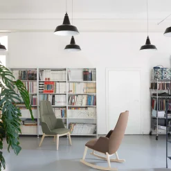 Sedia a dondolo Hive di Camira