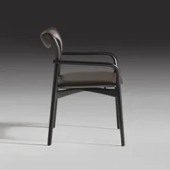 Sedia Achille in pelle scura