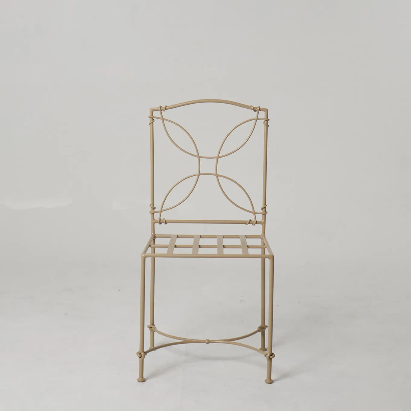 Sedia da esterno Lotus in ferro