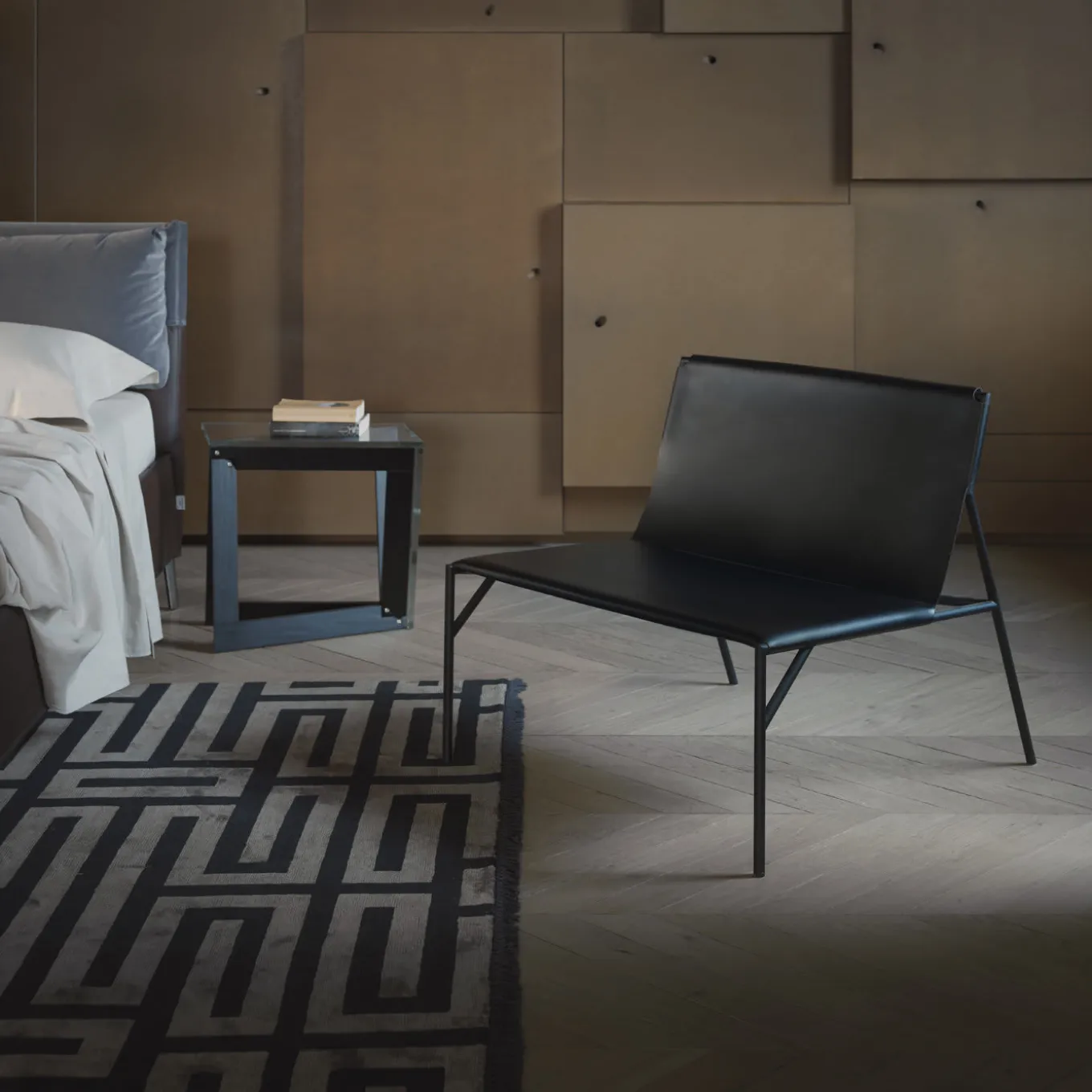 Sedia da salotto nera Tout Le Jour di Marc Thorpe