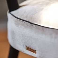 Sedia Elena in bianco e nero