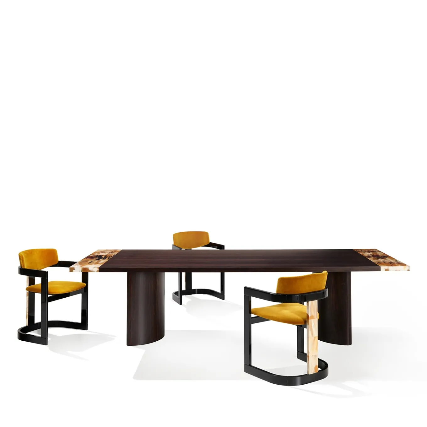 Sedia Essa in velluto giallo e legno nero lucido con intarsi in corno