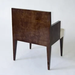 Sedia Oyster con braccioli