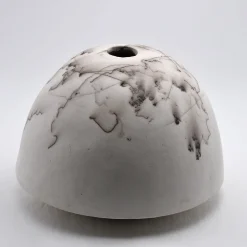 Segni Nella Notte 1 Vaso/Scultura di Nino Basso