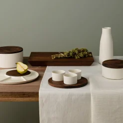 Set antipasto con 3 ciotole rotonde in ceramica e vassoio in legno