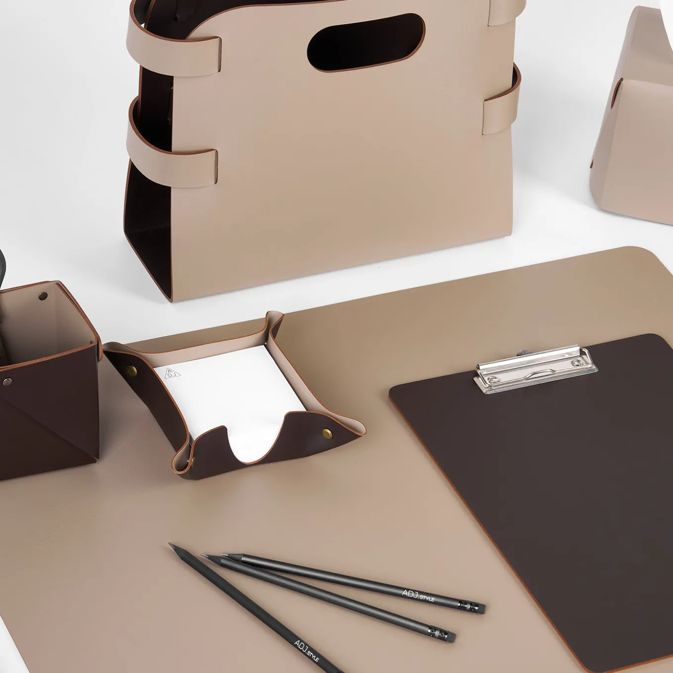 Set con vide poche e scatola Miu in pelle Chocolate e Cappuccino