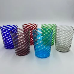 Set di 2 bicchieri da acqua rossi a spirale