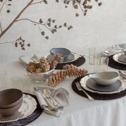 Set di 4 copripiatti piccoli in velluto marrone con supporto in legno