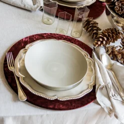 Set di 4 copripiatti rotondi in velluto rosso con supporto in legno