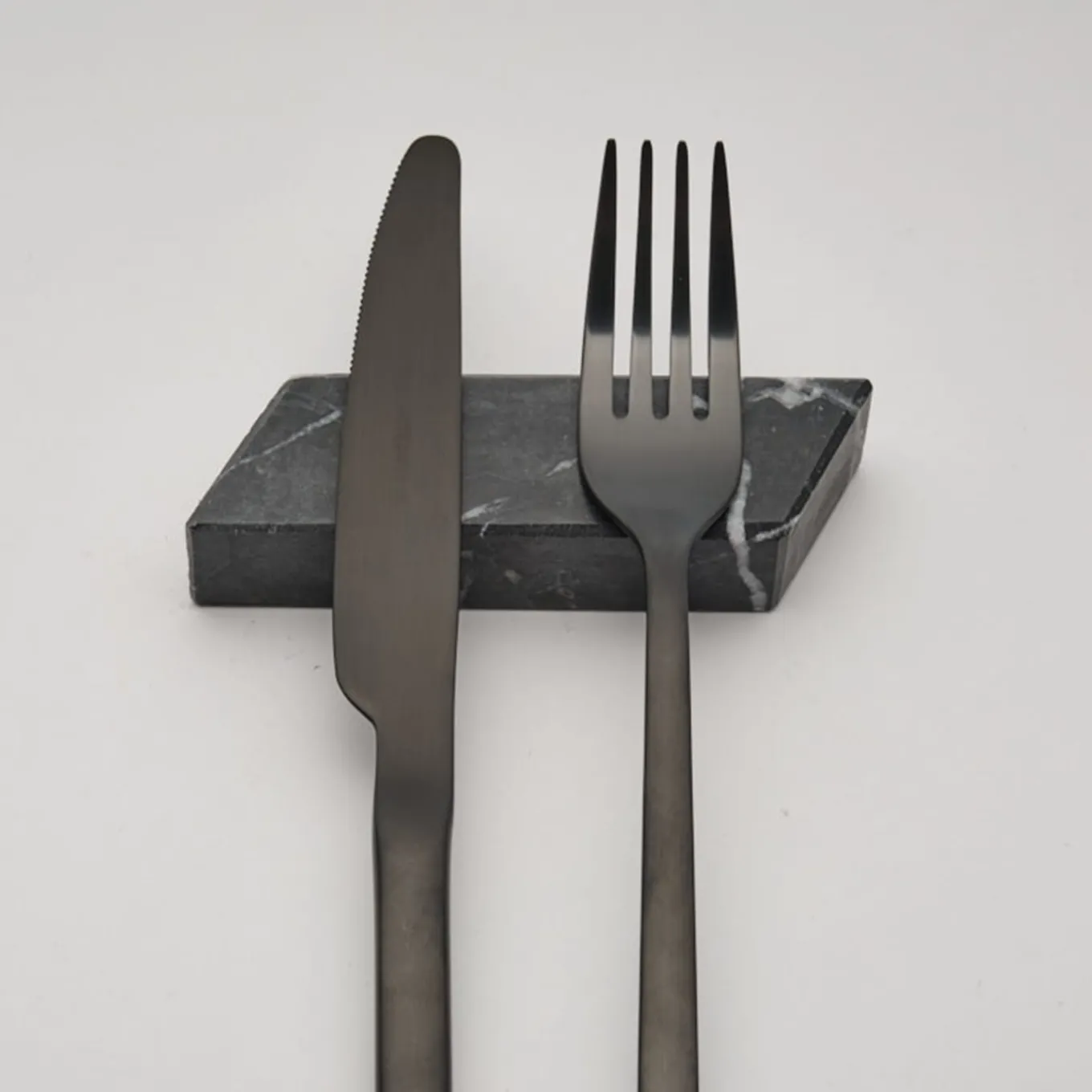 Set di 4 poggiaposate Nero Marquinia