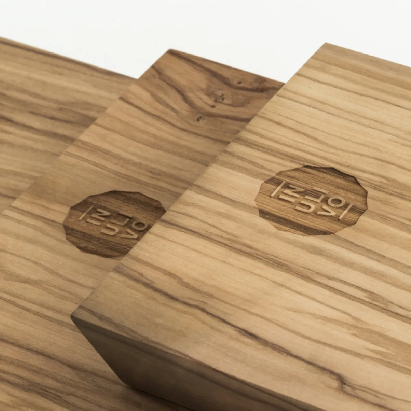 Set di 3 taglieri corti in legno Inulivo