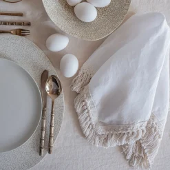 Set di 4 tovaglioli bianchi con frangia lunga