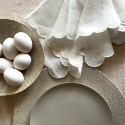 Set di 4 tovaglioli bianchi smerlati